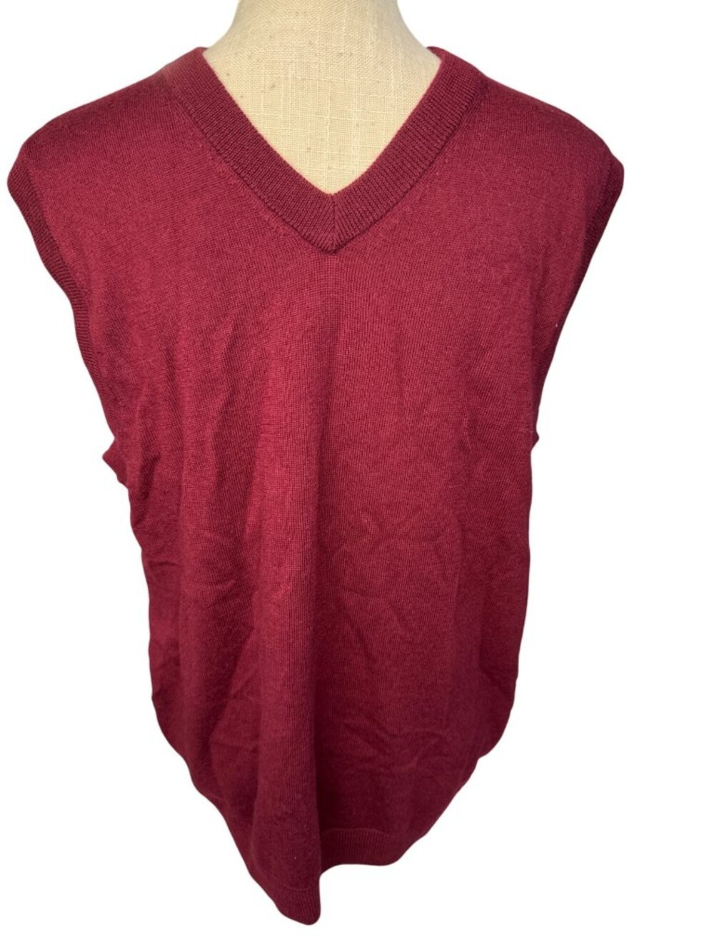 Turnbury Mens Burgundy V-Neck Sweater Vest Casual Lightweight Knit M